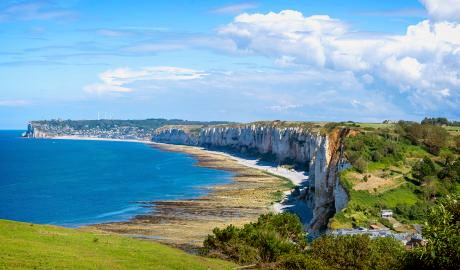 Normandie – Rosafarbene Granitküste und weite Strände